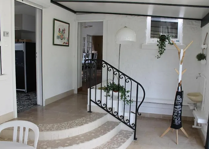 La Maison De Toinette Holiday home *